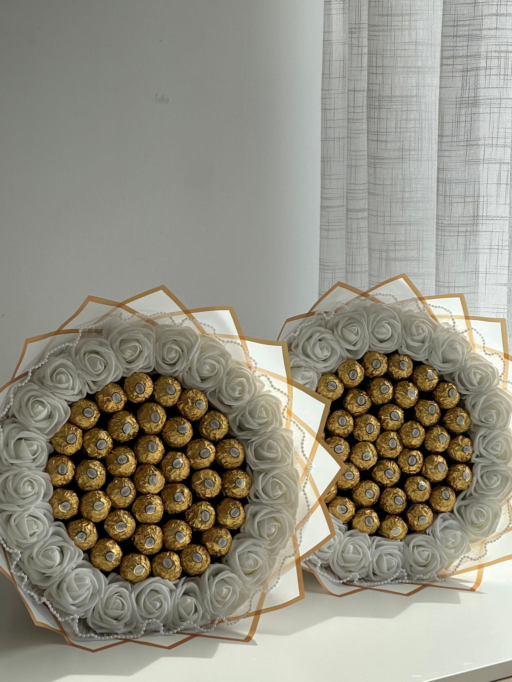 Bouquet fleurs blanches & ferrero