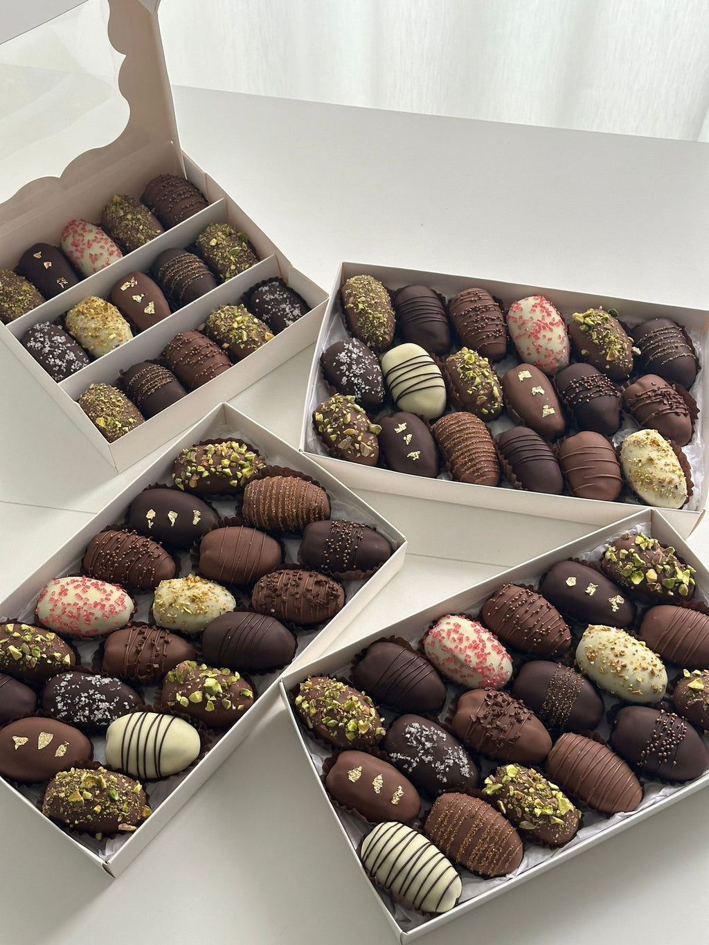 Dattes Medjoul enrobées et fourrées - Boîte de 18