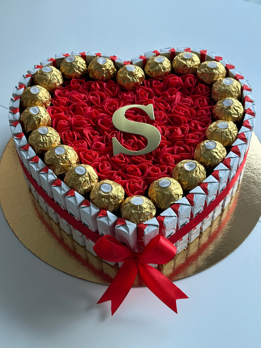 Box cœur fleurs chocolat + initiale